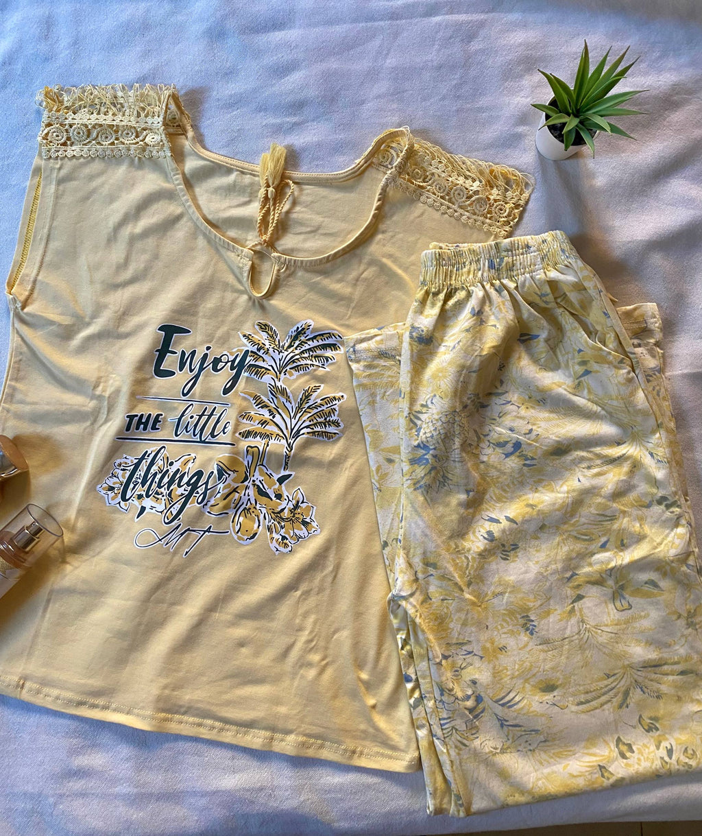 Yellow flowers pajama