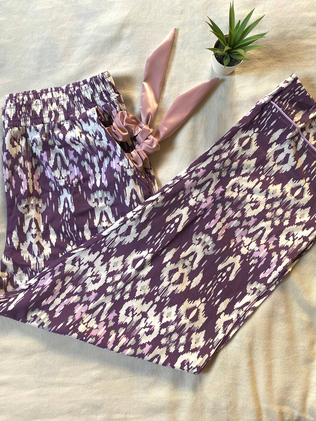 Ikat violet pajama
