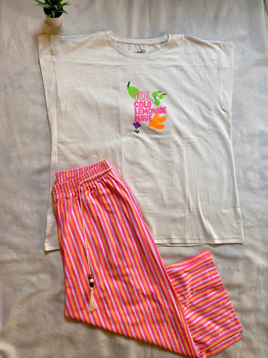 Ice cold  lemonade  pajama