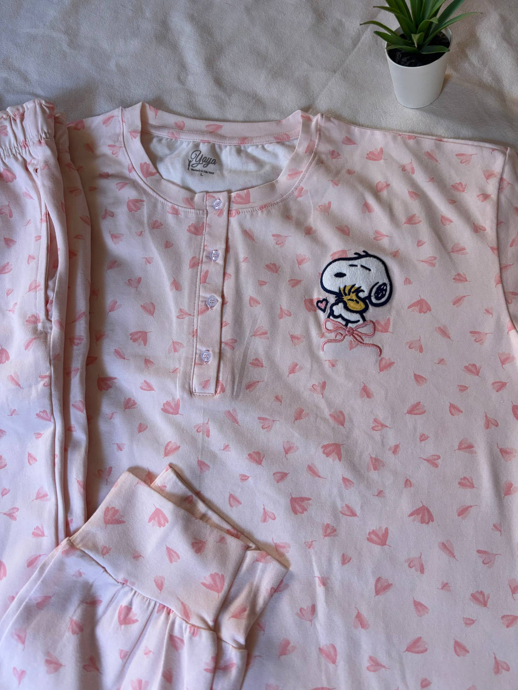 Pink snoopy